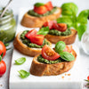 CBD-Tomaten-Basilikum-Bruschetta: Ein Rezept mit entspannendem CBD-Effekt - Bud Brothers